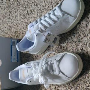 Adidas Advantage Sneaker